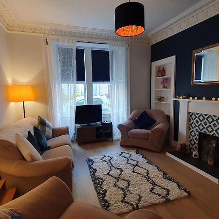 Beautiful Ground Floor Flat Near Haymarket เอดินบะระ ภายนอก รูปภาพ