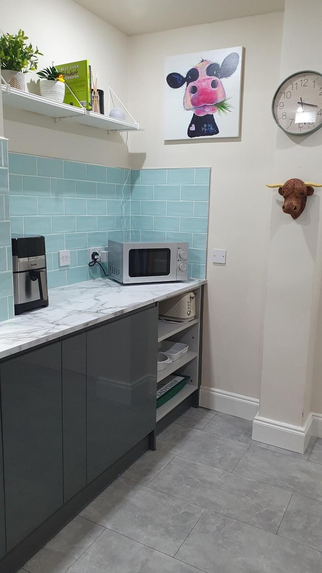 Beautiful Ground Floor Flat Near Haymarket เอดินบะระ ภายนอก รูปภาพ